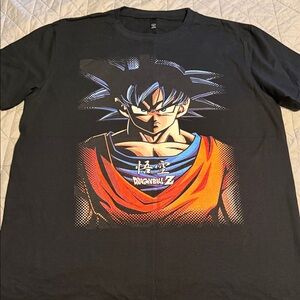 NWOT Men's Dragon Ball Z Crewneck Goku Black Graphic Tee Shirt